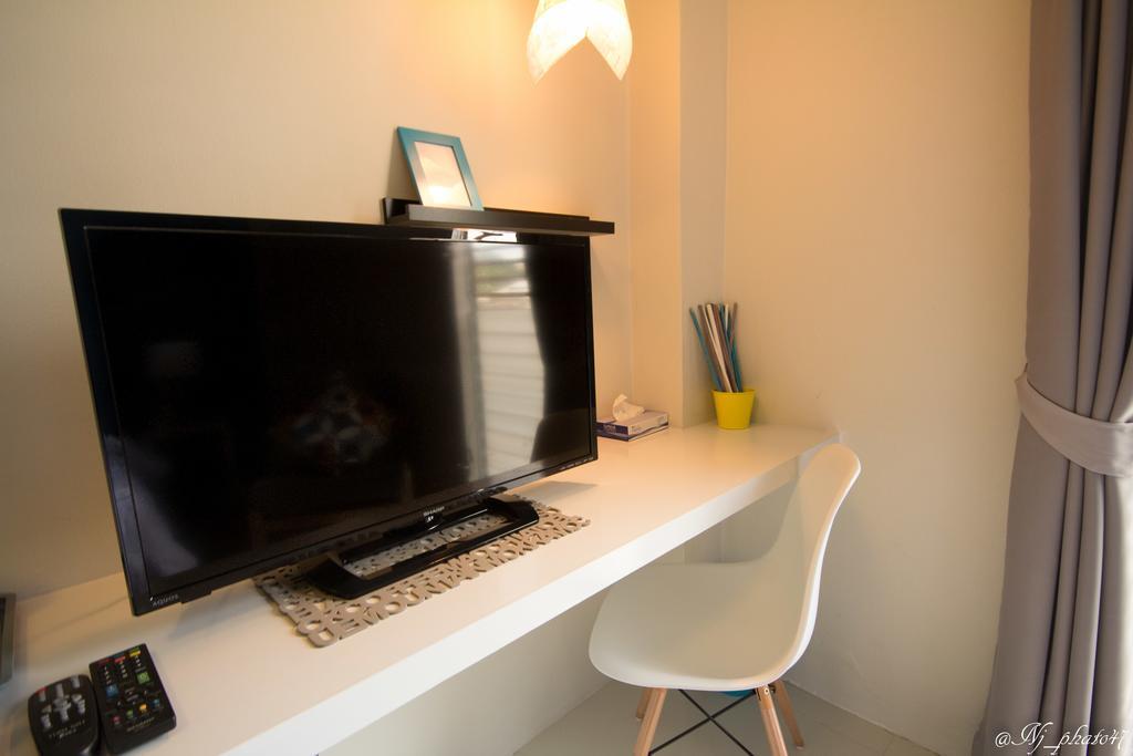 Oyes Hostel Krabi Bagian luar foto