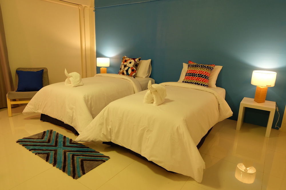Oyes Hostel Krabi Bagian luar foto
