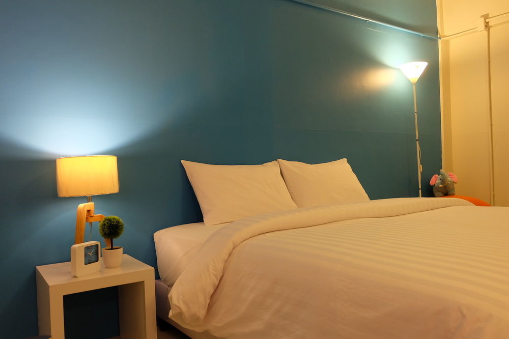 Oyes Hostel Krabi Bagian luar foto